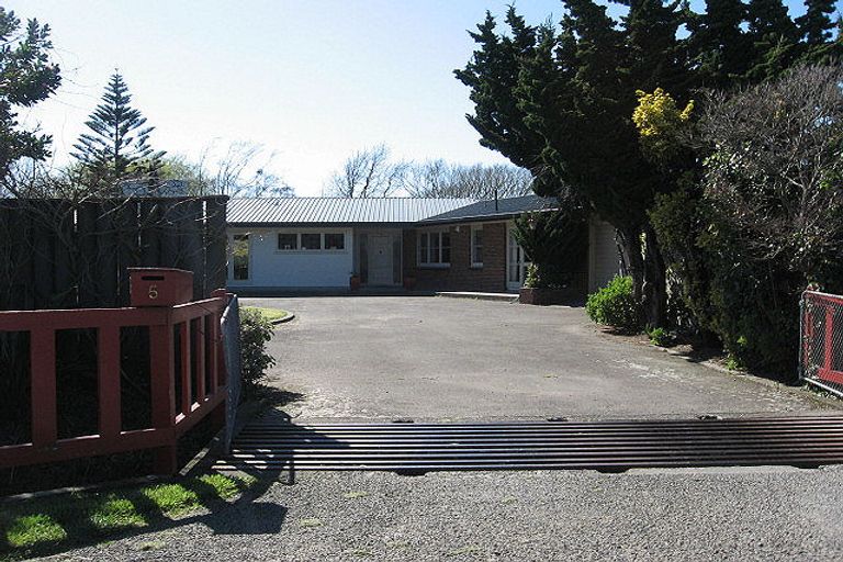 Photo of property in 5 Shirriffs Road, Awapuni, Palmerston North, 4412