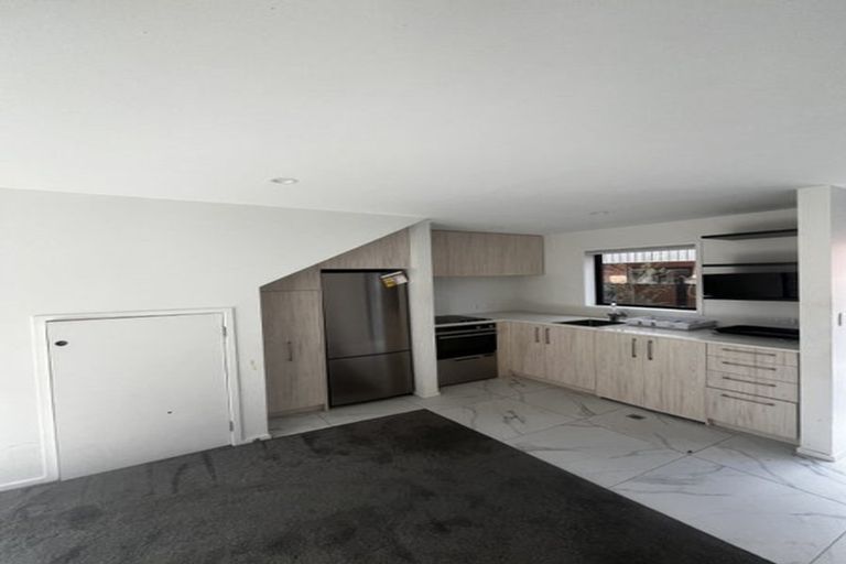 Photo of property in 4/3 Milne Crescent, Taita, Lower Hutt, 5011