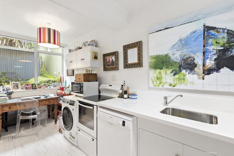 Photo of property in 44 Majoribanks Street, Mount Victoria, Wellington, 6011