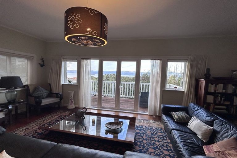 Photo of property in 1b Wadestown Road, Wadestown, Wellington, 6012