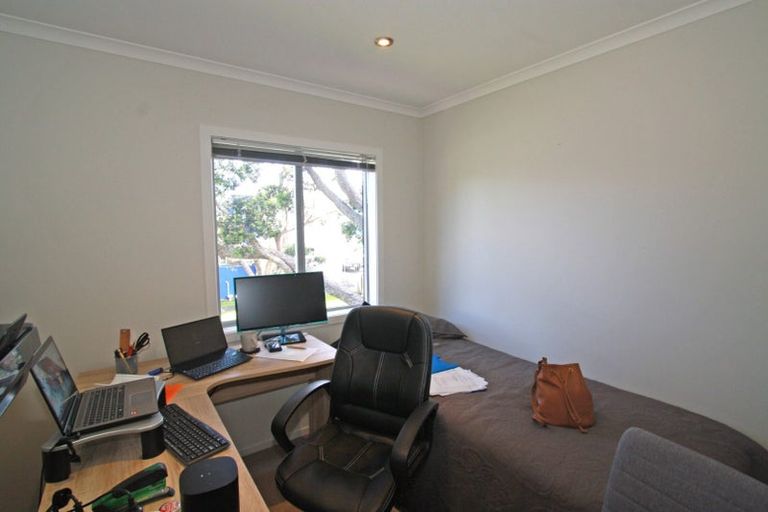 Photo of property in The Strand, 3/16 Ronald Street, Strandon, New Plymouth, 4312