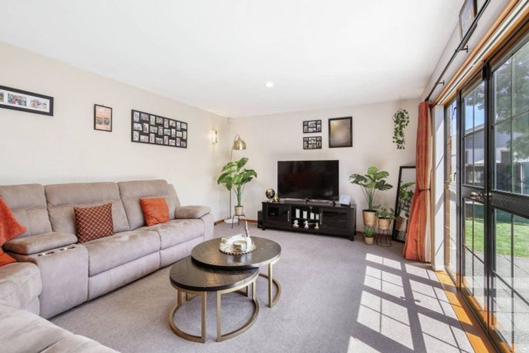 Photo of property in 2/343a Burwood Road, Burwood, Christchurch, 8083