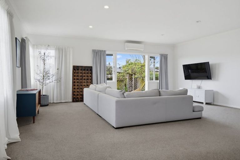 Photo of property in 120 Murdoch Road West, Raureka, Hastings, 4120