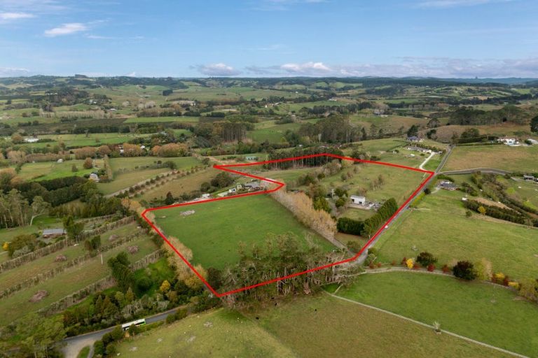 Photo of property in 45 Drinnan Road, Waitoki, Kaukapakapa, 0871