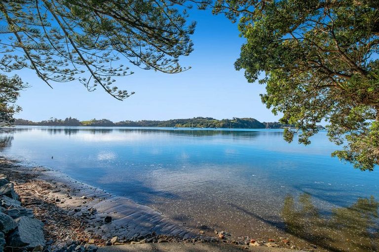 Photo of property in 52 Ridge Road, Mahurangi East, Warkworth, 0982