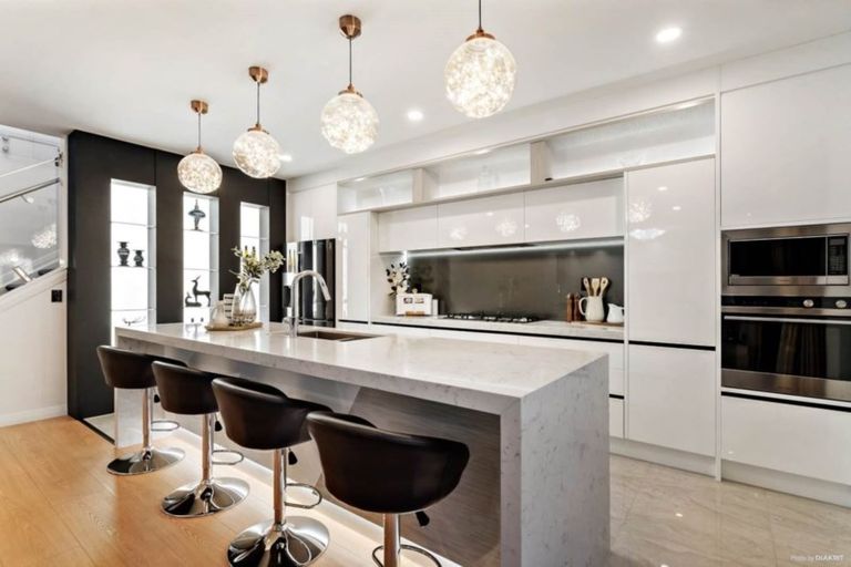 Photo of property in 9 Lisnoble Road, Flat Bush, Auckland, 2019