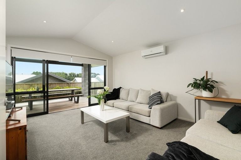 Photo of property in 101 Puhirake Crescent, Pyes Pa, Tauranga, 3112