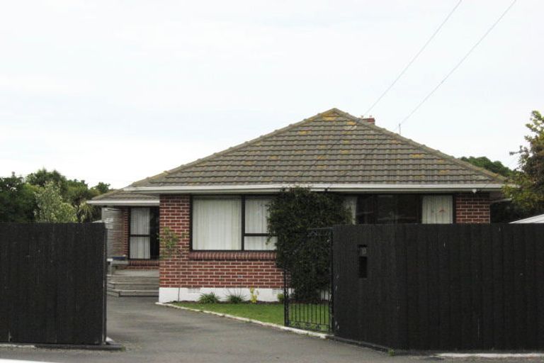 Photo of property in 13 Malta Crescent, South New Brighton, Christchurch, 8062