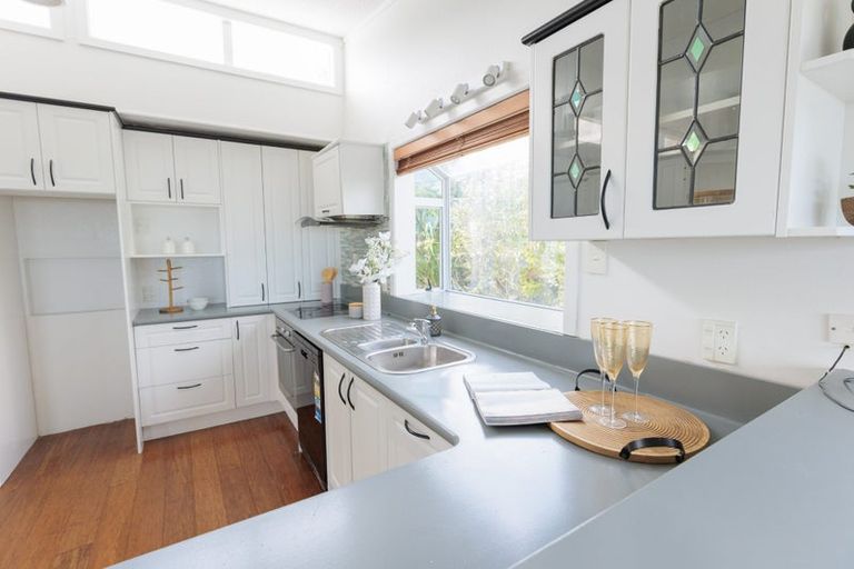 Photo of property in 16 City View Grove, Harbour View, Lower Hutt, 5010