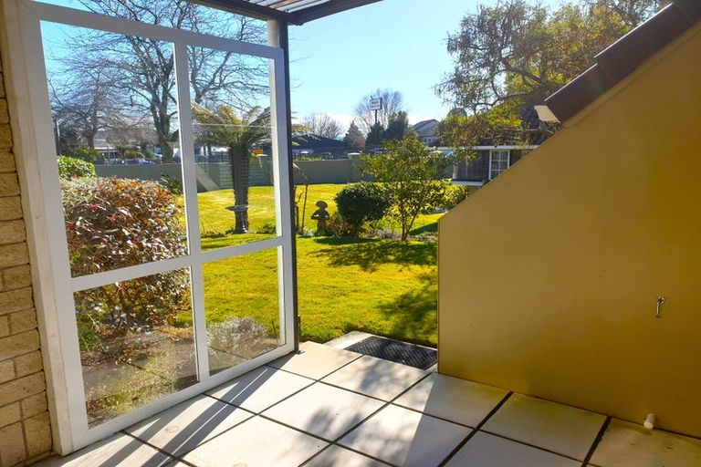 Photo of property in Regency Park, 33/3a Brent Road, Owhata, Rotorua, 3010