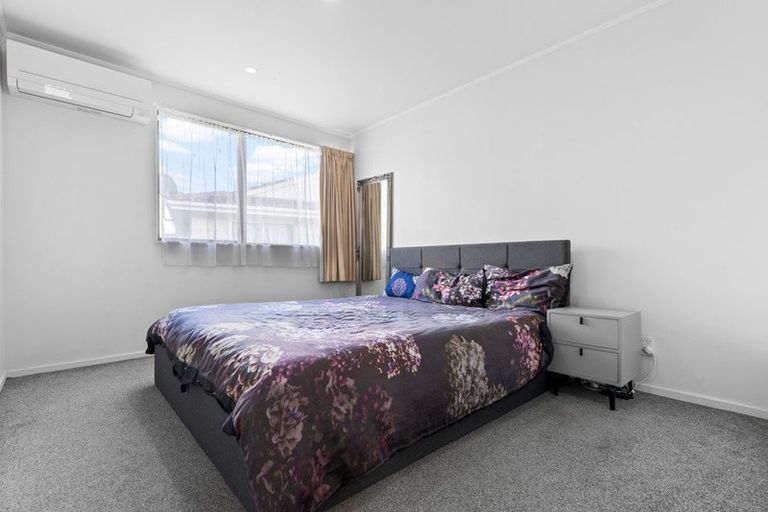 Photo of property in 1/14 Penion Drive, Flat Bush, Auckland, 2023