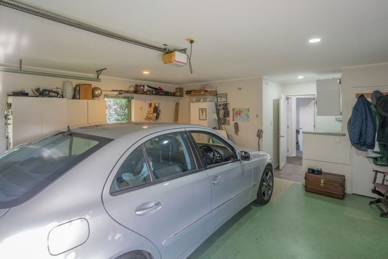 Photo of property in 4 Mayfair Close, Whitianga, 3510