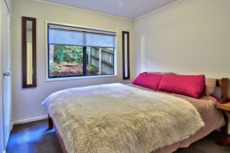 Photo of property in 43 Adam Sunde Place, Glen Eden, Auckland, 0602