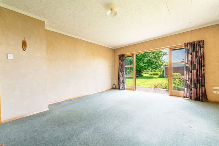 Photo of property in 58 Timaru Road, Waimate, 7924