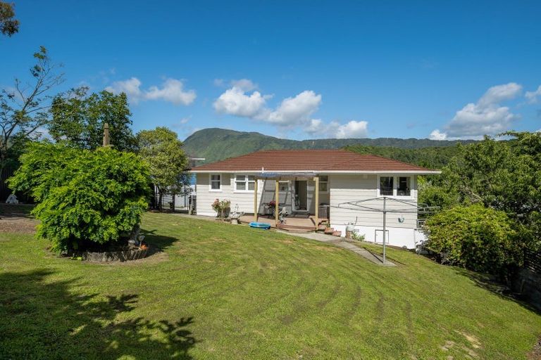 Photo of property in 79a Milton Terrace, Picton, 7220