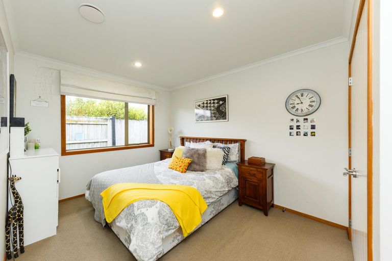Photo of property in 44 Roberts Line, Kelvin Grove, Palmerston North, 4414
