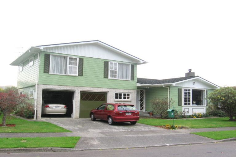 Photo of property in 19 Hamerton Street, Naenae, Lower Hutt, 5011