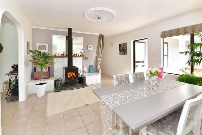 Photo of property in 14 Foster Crescent, Snells Beach, 0920