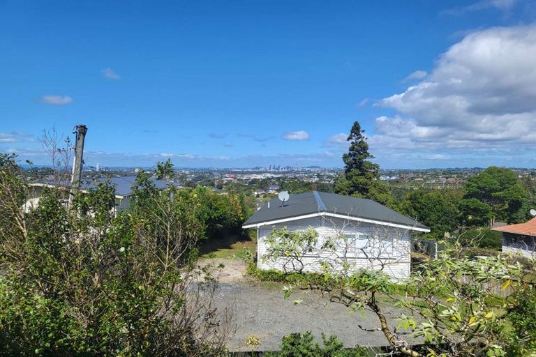 Photo of property in 2/227 Sunset Road, Sunnynook, Auckland, 0632