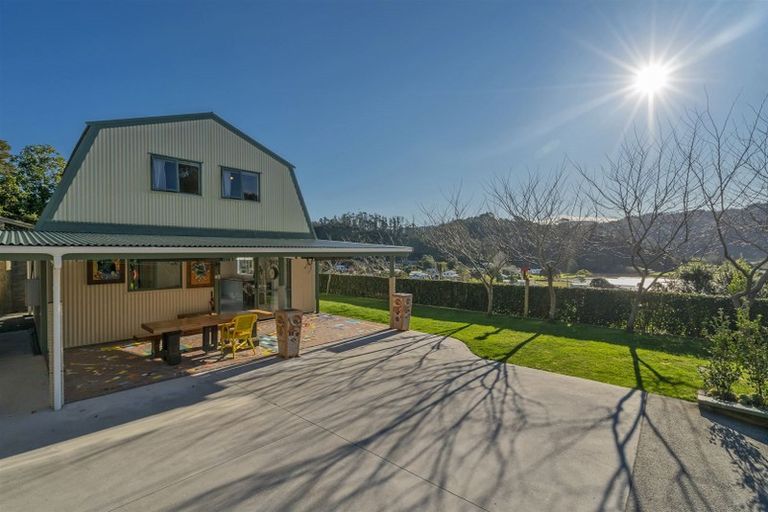 Photo of property in 11 Patton Place, Tairua, 3508
