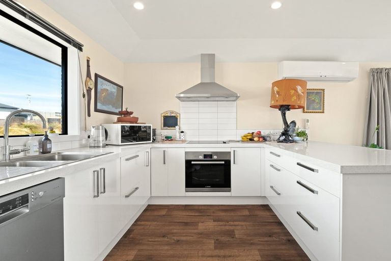 Photo of property in 11 Mallard Drive, Waihola, Outram, 9073