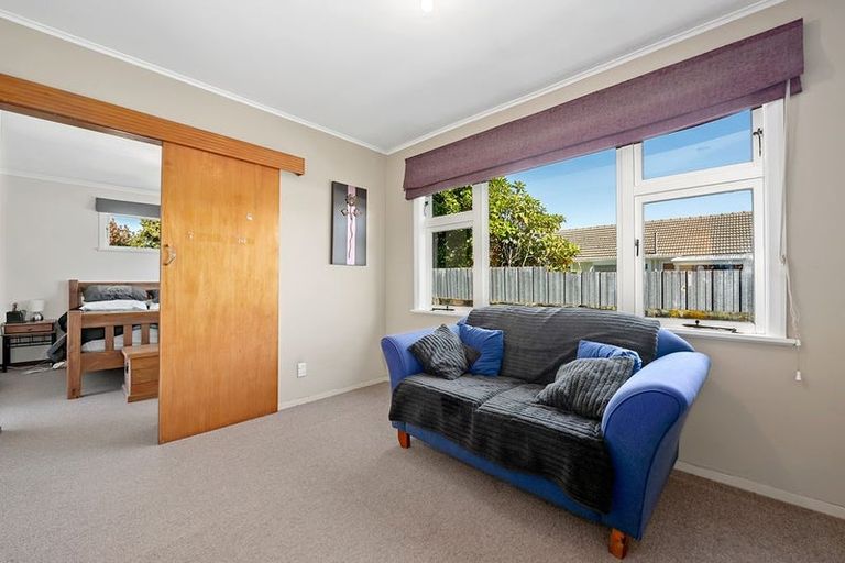 Photo of property in 6 Cecil Street, Clouston Park, Upper Hutt, 5018