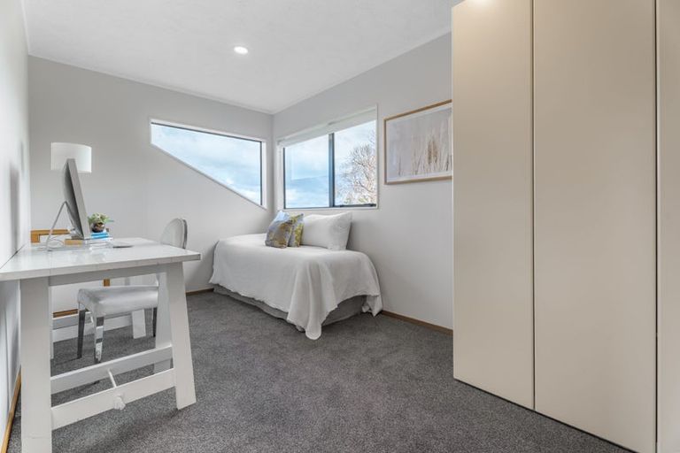 Photo of property in 11 Stevenson Way, Cockle Bay, Auckland, 2014