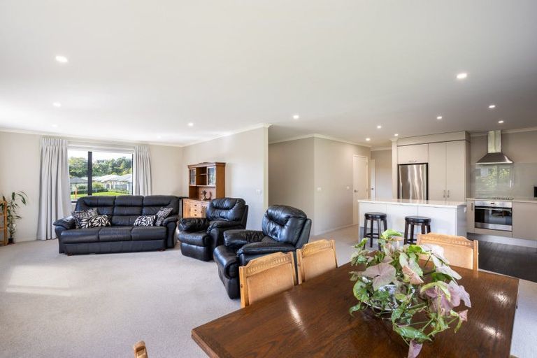 Photo of property in 38 Fernbrook Drive, Hurworth, New Plymouth, 4310