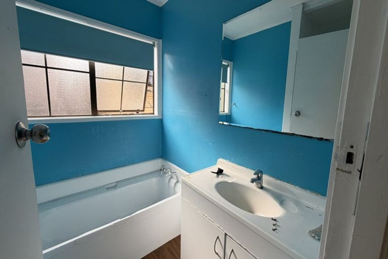 Photo of property in 3 Luanda Drive, Ranui, Auckland, 0612