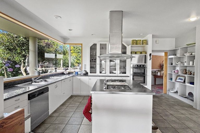 Photo of property in 174 Awamoa Road, Holmes Hill, Oamaru, 9492