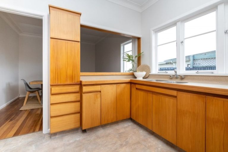 Photo of property in 309a Frimley Avenue, Frimley, Hastings, 4120