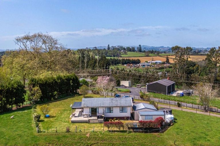 Photo of property in 231 Hart Road, Pukekohe, 2676