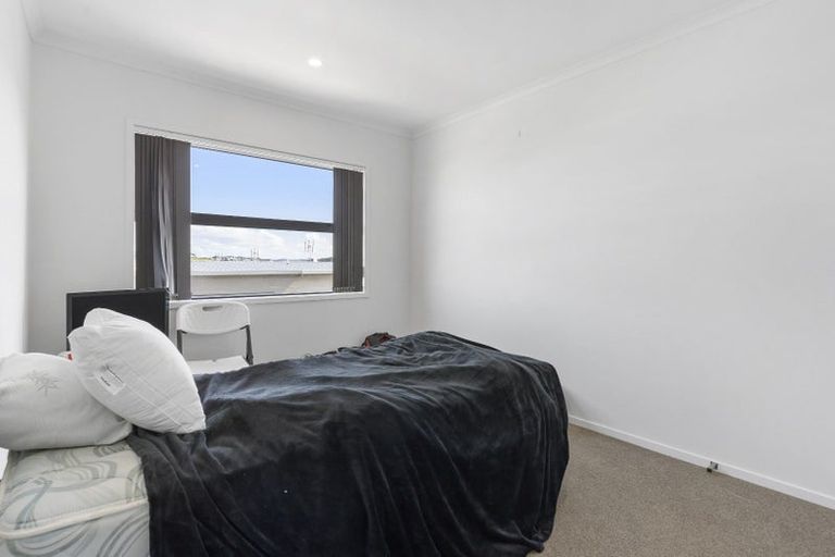 Photo of property in 8 Karauria Lane, Orewa, 0931