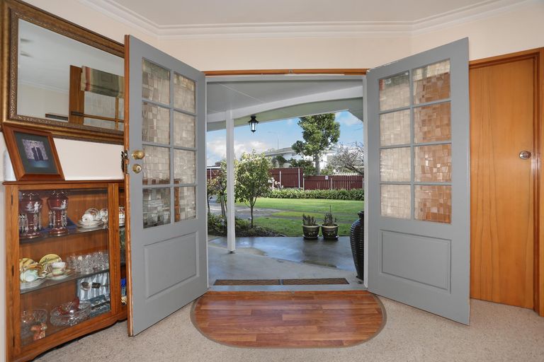 Photo of property in 409 Ruahine Street, Terrace End, Palmerston North, 4410