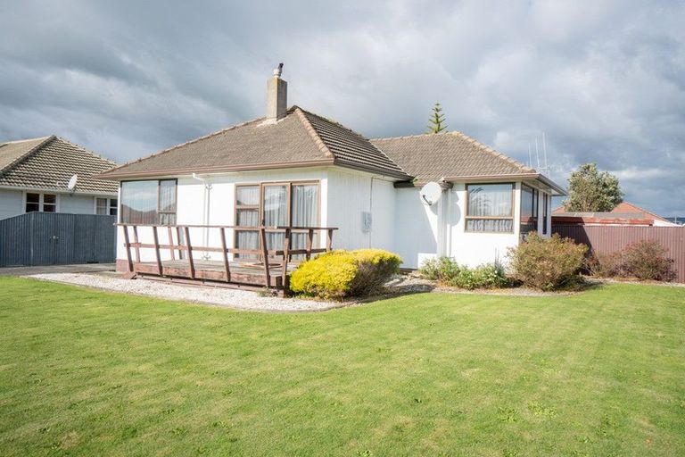 Photo of property in 103 Clyde Crescent, Roslyn, Palmerston North, 4414