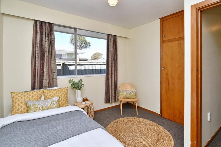 Photo of property in 2/36 Blakehall Place, Spreydon, Christchurch, 8024