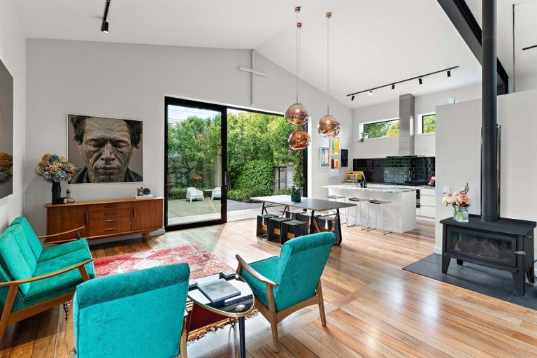 Photo of property in 2 Jellicoe Street, Greytown, 5712