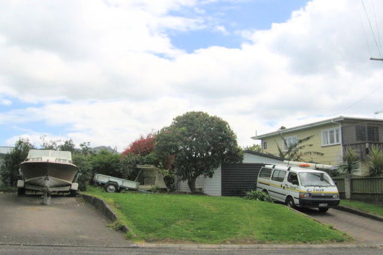 Photo of property in 10 The Crescent, Waihi Beach, 3611