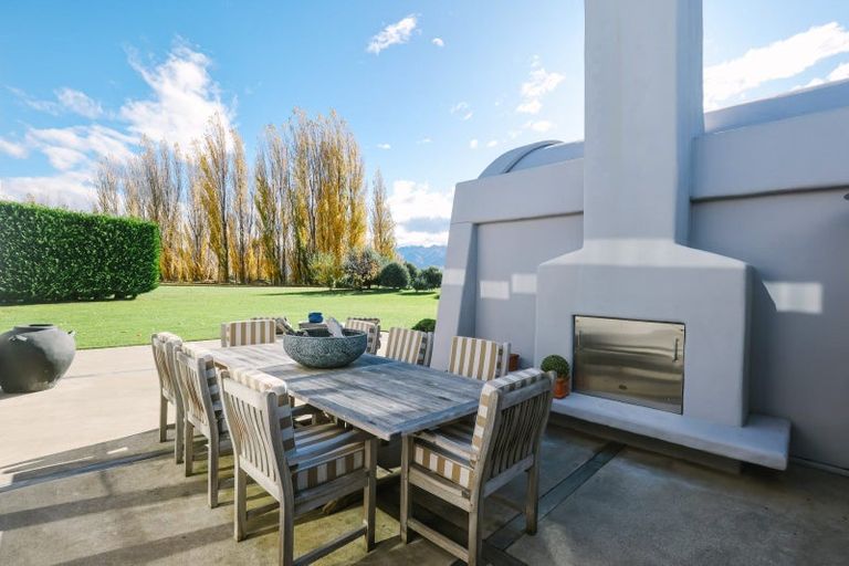Photo of property in 20 Waimana Place, Wanaka, 9305