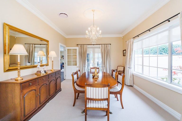 Photo of property in 35 Cashmere Drive, Fitzherbert, Palmerston North, 4410