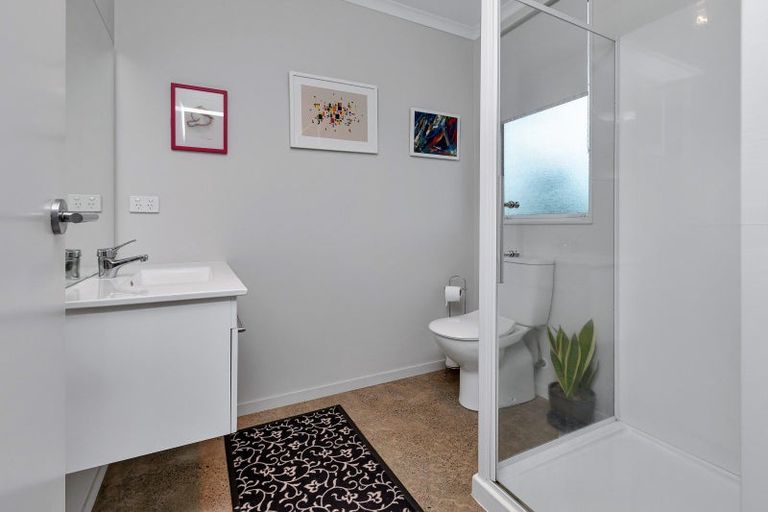 Photo of property in 16 Riverglen Road, Waipu, 0510
