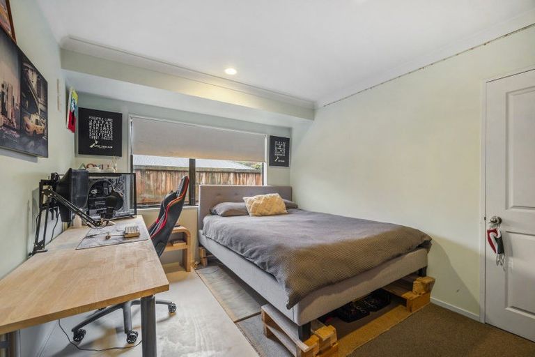 Photo of property in 21 Heaphy Place, Pukehangi, Rotorua, 3015