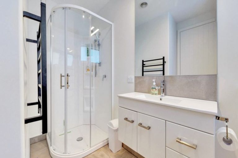 Photo of property in 6a Taylor Road, Papamoa Beach, Papamoa, 3118