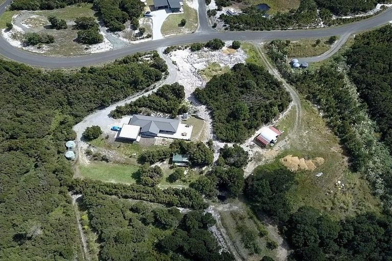 Photo of property in 108 Stratford Drive, Cable Bay, 0420