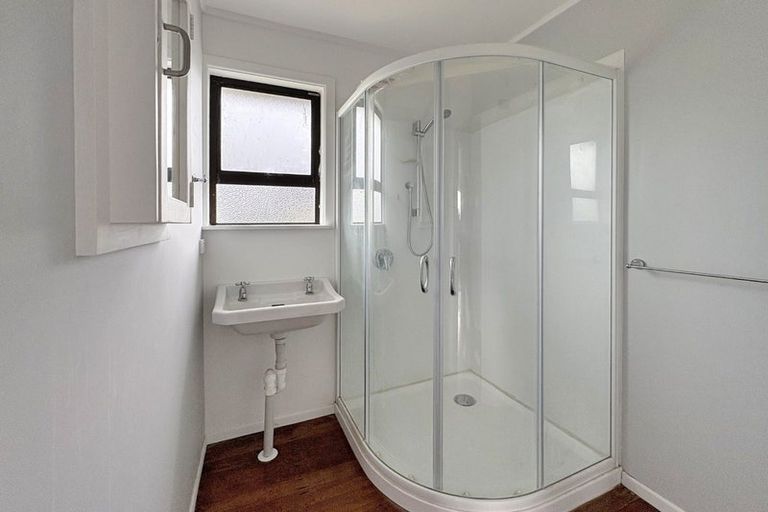 Photo of property in 14 Egmont Street, Castlecliff, Whanganui, 4501