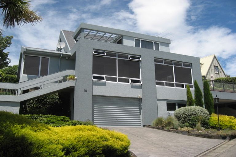 Photo of property in 1/16 Balmoral Lane, Redcliffs, Christchurch, 8081