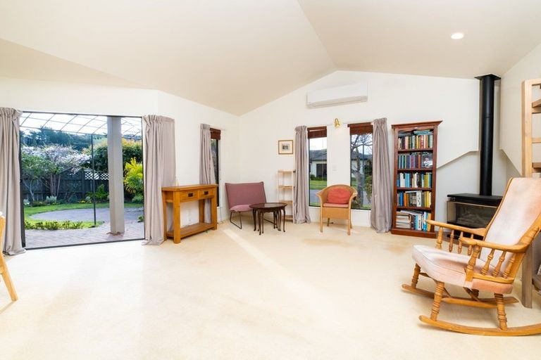 Photo of property in 10 Montpelier Drive, Taradale, Napier, 4112