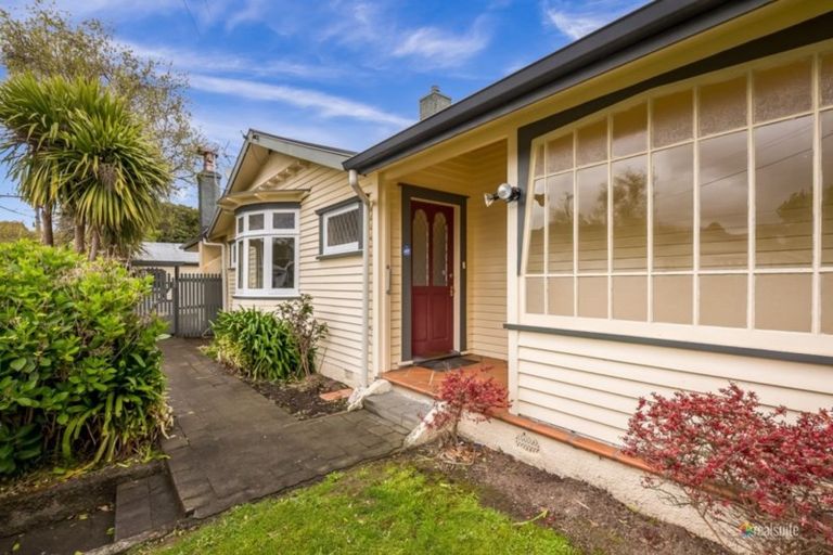 Photo of property in 49 Penrose Street, Woburn, Lower Hutt, 5010