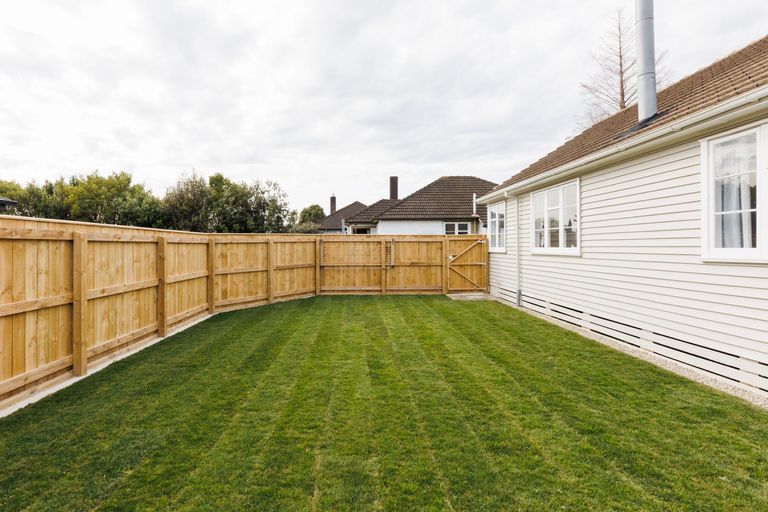 Photo of property in 14 Humber Street, Roslyn, Palmerston North, 4414