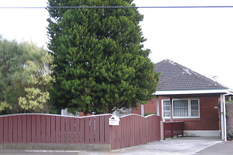 Photo of property in 2/25 Mabey Road, Avalon, Lower Hutt, 5011